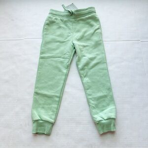 New Organic Cotton Sweatpants / Joggers
In lime green
NWT size 6Y